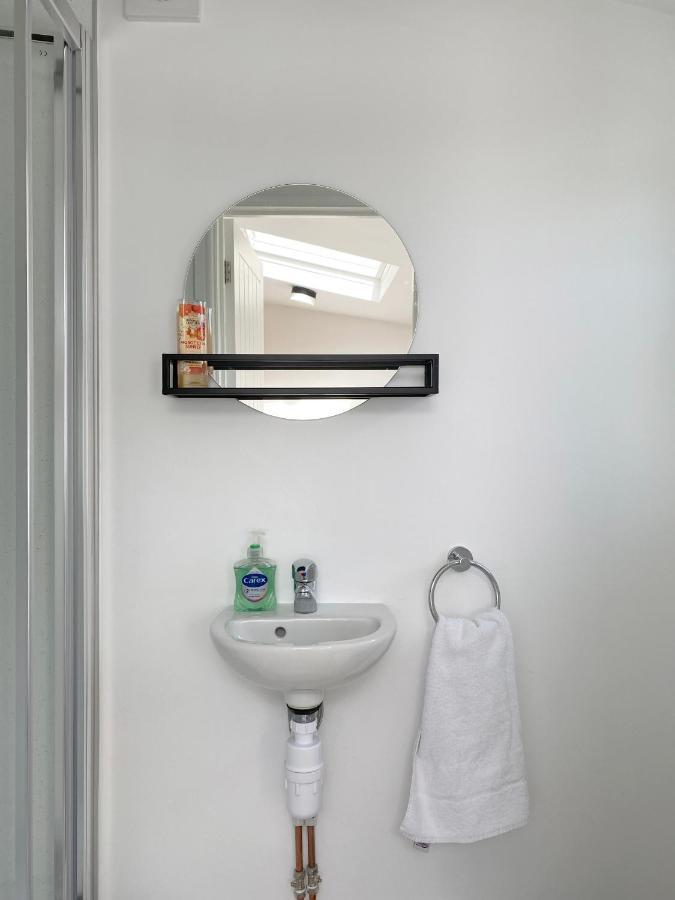 1 Ashford Road 3* Redhill (Somerset)