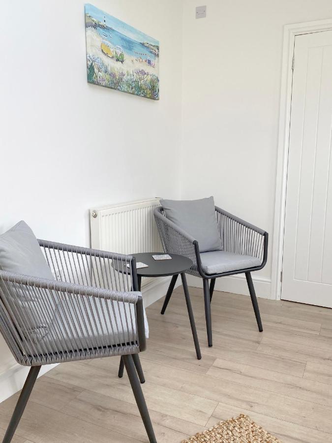 1 Ashford Road Redhill (Somerset)