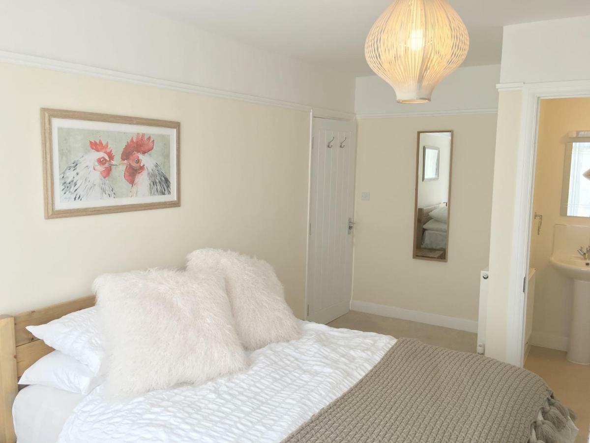 1 Ashford Road Redhill (Somerset)